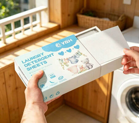 Des feuilles de détergent écologique pour les vêtements de taille familiale avec un nettoyage puissant et un parfum personnalisable pour éliminer les taches au quotidien